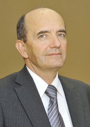Szymon Rosiakq