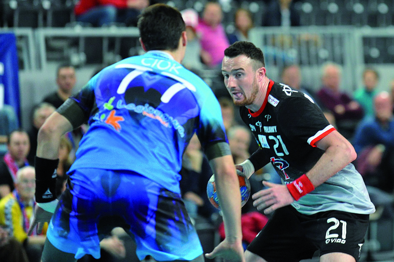 Reprezentacyjny rozgrywający Piotr Masłowski dał się we znaki legionowianom. Fot. fotoMiD