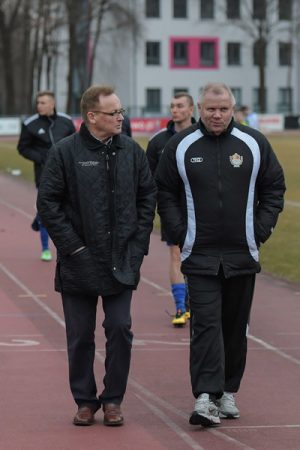 LEGIONOWO,  11.03.2017 MECZ 21. KOLEJKA II LIGA SEZON 2016/17 --- POLISH SECOND LEAGUE FOOTBALL MATCH: LEGIONOVIA LEGIONOWO - KOTWICA KOLOBRZEG 3:1 NZ MIROSLAW JABLONSKI  RYSZARD MILEWSKI FOT. DOMINIK BUZE/FOTOPYK